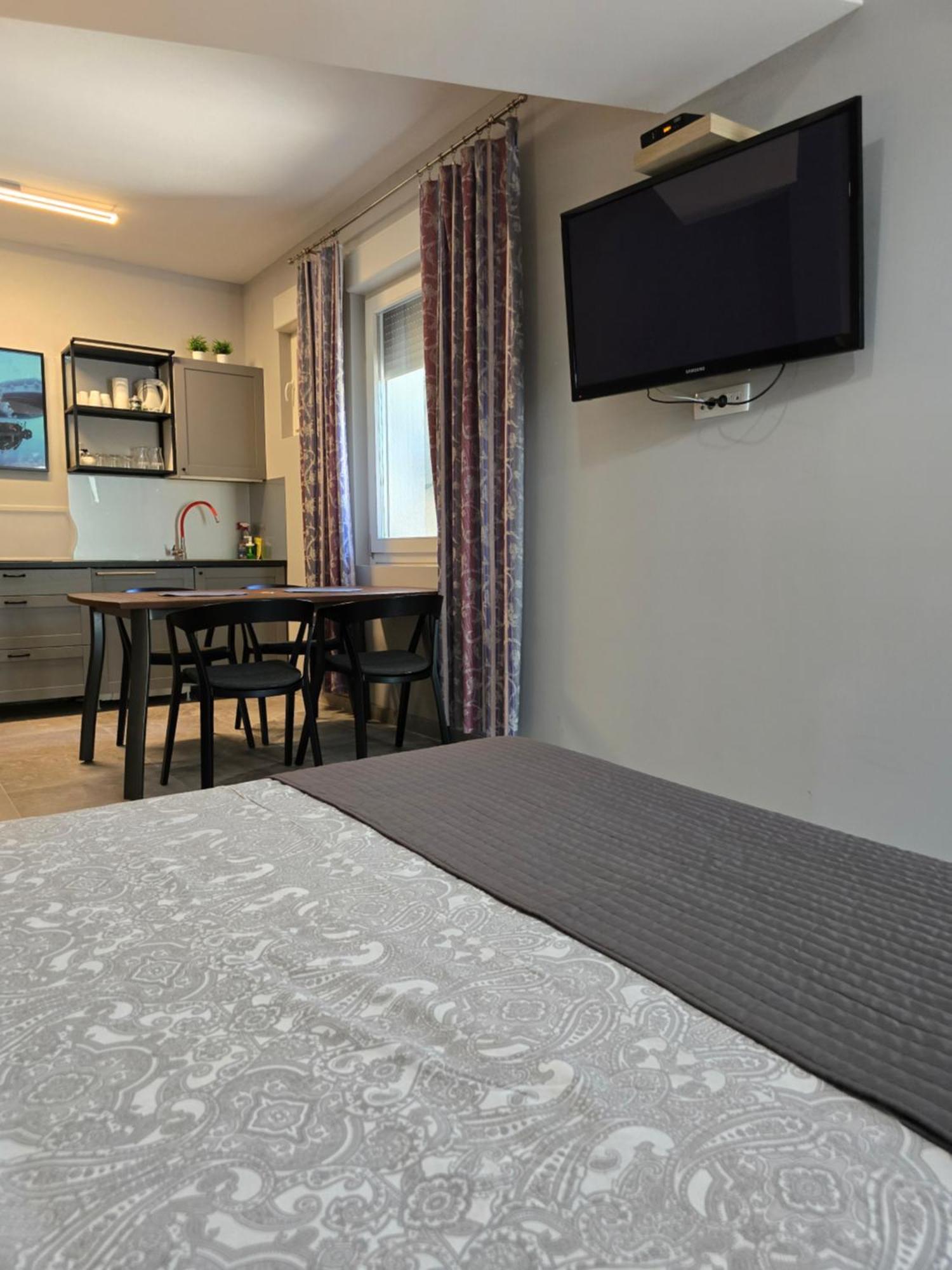 Apartmani Kameno Sidro Bilice Szoba fotó
