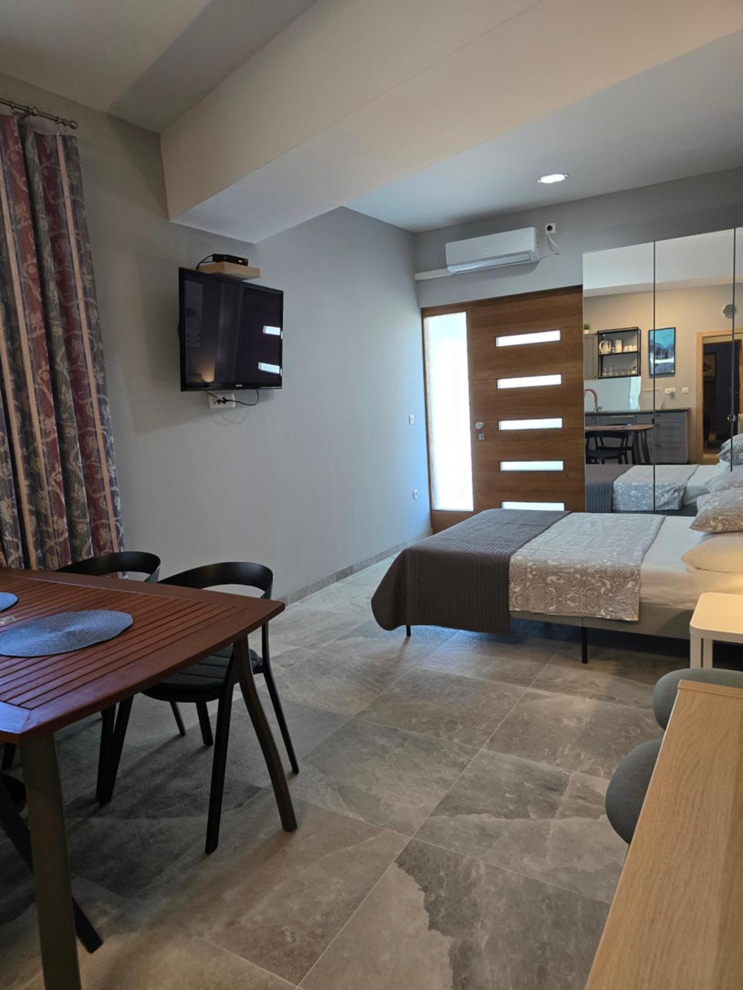 Apartmani Kameno Sidro Bilice Szoba fotó